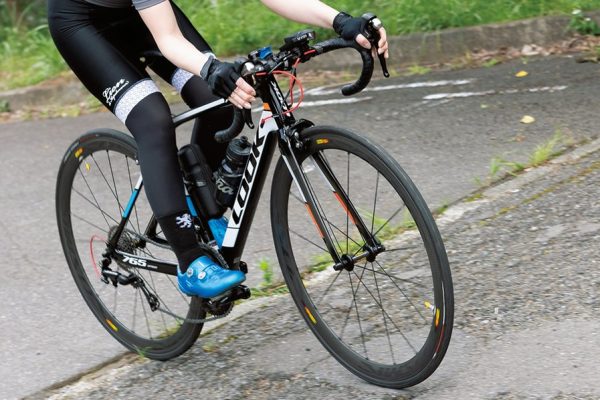 グレーチングが怖い人は要チェック、ガタガタ道の走り方|自転車通勤で役立つテクニック