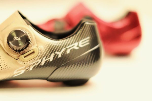 シマノのロードシューズS-PHYRE RC903に限定カラー! シャンパン、レッド登場|SHIMANO