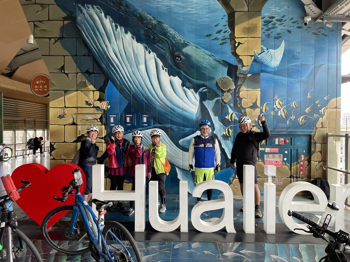 中国　影青　蓮弁刻　輪花盃　盃台　M　7291E 中国 影青 蓮弁刻 輪花盃 盃台 M 7291E 中国 影青 蓮弁刻 輪花盃 盃台