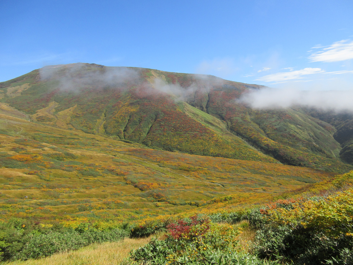 出羽三山の一座・月山を歩き、生まれ変わる。｜山本晃市の温泉をめぐる