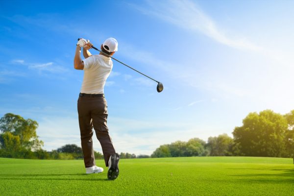 スパイクレスでもうブレない!安定性で選ぶゴルフシューズの選び方|24-25年最新モデル5選
