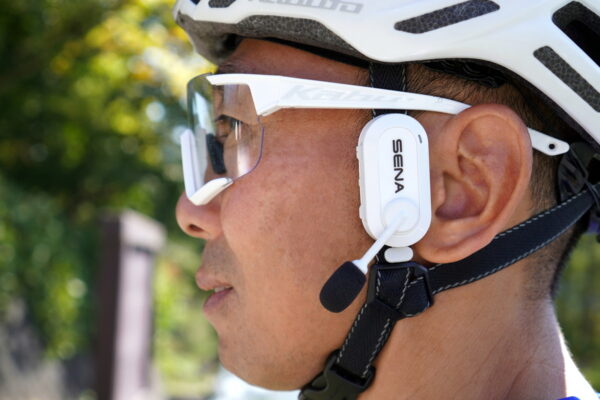 サイクリングを「声」で楽しくするBiKom20|SENA