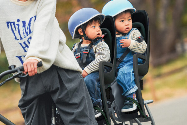 グレイシアEカーゴに子ども2人乗せ仕様が登場 チャイルドシート2台セットでお得なパッケージ|RITEWAY