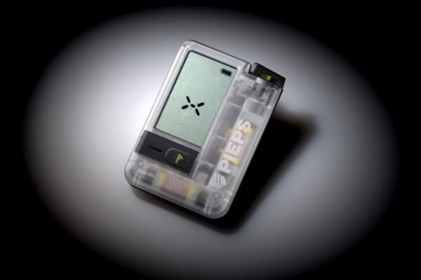 コンパクトボディに独自技術を詰め込んだ最新型ビーコン｜ピープス／ミニIPS