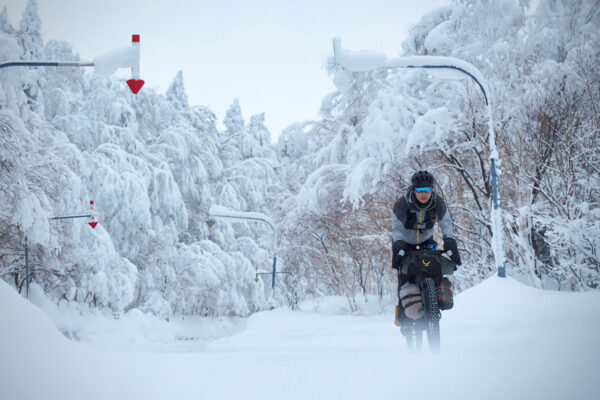 極寒の雪上からグラベルエベレスティングまでBOMBTRACKと僕の冒険