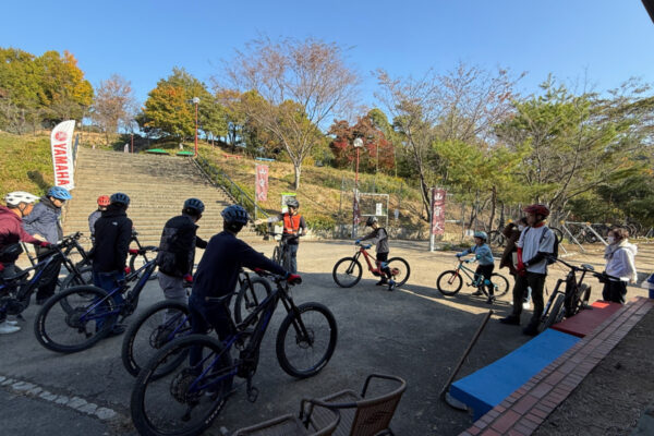 「第3回サイクルアドベンチャーフェスティバル」開催　紅葉の市川公園でファミリーがMTBを満喫