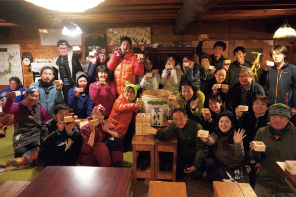 年末年始を山小屋ですごした特別な思い出。年に一度、かけがえのない時間がそこにはある。