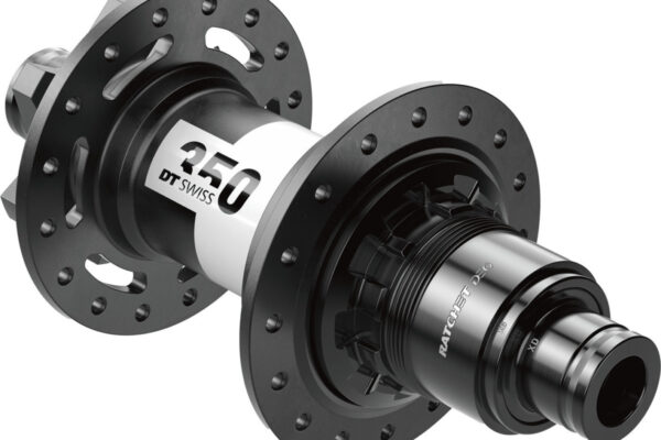 掛かりの良さを追求した72ノッチのMTBハブやフリーボディほかパーツを展開｜DT SWISS