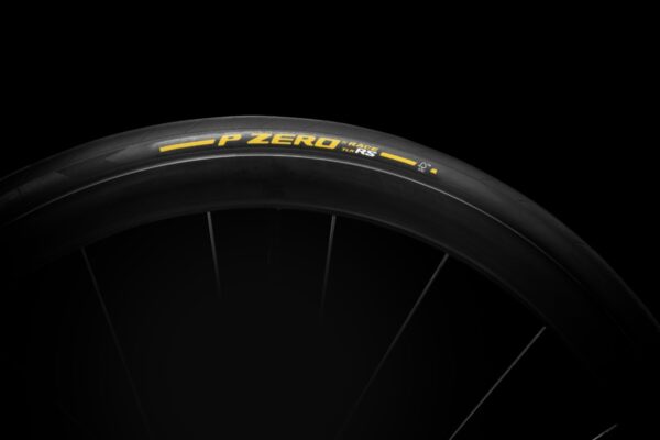 人気の「P ZERO RS」シリーズに、リドルトレック供給モデルの「32Cサイズ」が追加｜PIRELLI