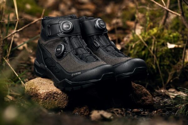 BOAとGORE採用アドベンチャーサイクリングシューズ「EX900」がオンラインストア限定で登場｜SHIMANO