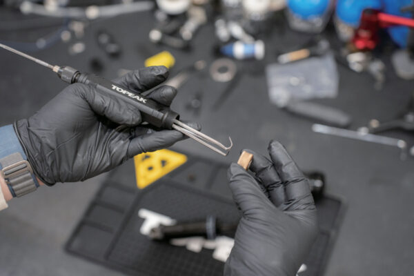 クリートネジの泥汚れもきれいに！トピークからツール ピックセットなど新登場｜TOPEAK