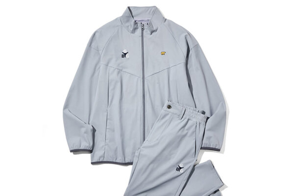 トラッド顔で、しっかり快適。ジービーゴルフの新作レインセットアップ