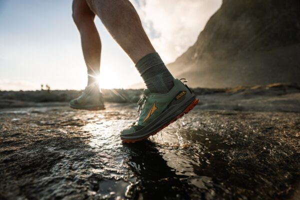 登山でも使える、待望の防水モデル！アルトラ「ローンピーク9プラスGTR」発売