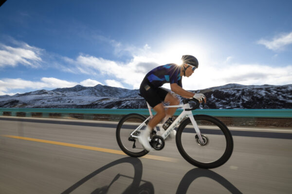 新型「PROPEL」「ENVILIV」発表　究極のシステムインテグレーションでさらなる速さを獲得｜GIANT / Liv