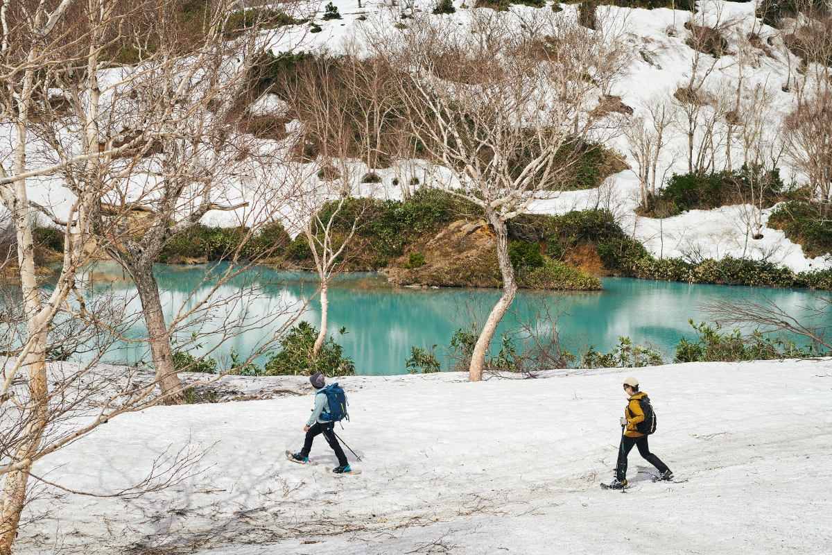 【参加者募集！】ランドネ×アークテリクスが提案する雪山あそび。春の八甲田山でスノーシューハイク！
