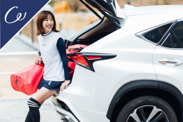 【私たちがゴルフに恋する理由①モデル 榊 ゆりこさん】ファッションも景色も味わう、大人女子ゴルファーの過ごし方　