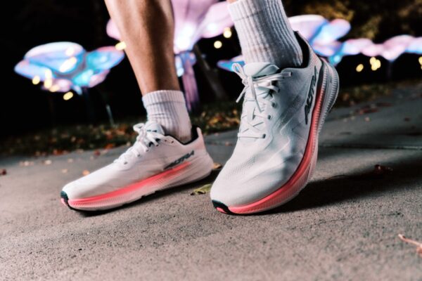 「初めて」のALTRAに！ロード＆トレイル3モデル同時発売