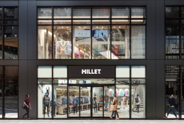 フレンチアルプスの山小屋をイメージした旗艦店「MILLET BRAND STORE TOKYO SHIBUYA」が誕生