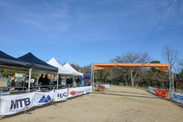 名古屋市・小幡緑地のアジア大会会場で行われる国際MTBレース「Coupe du Japon 愛知国際2026」3月15日開催