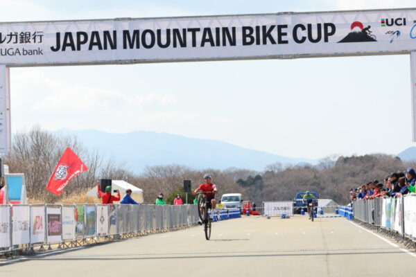 中国勢がXCCを席巻 男子はユアン・ジンウェイ、女子はリャン・ジェンランが制覇｜JMC2026