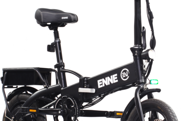 特定原付の”タブー”に挑んだ意欲作。真の「走行ペダル」を搭載した革新的モビリティ「ENNE ZERO」が登場