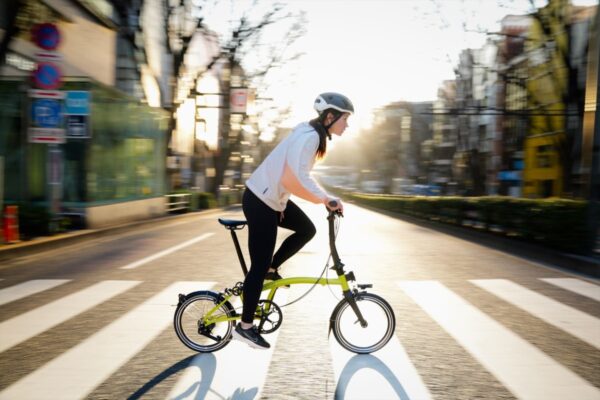 原油高で注目！1カ月わずか8800円の自転車通勤レンタル！ Commute with Joy｜Brompton