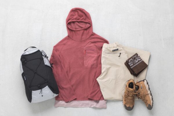 20代におすすめ！日常の延長で楽しむ、春の山歩きコーディネート