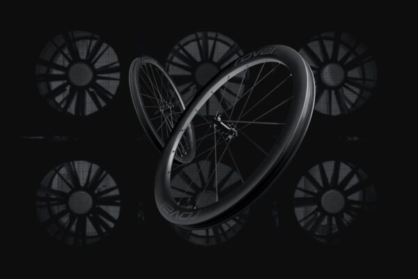 グラベルホイール「Terra Aero CLX」「Terra CLX III」発表 究極の空力と軽さを追求｜SPECIALIZED