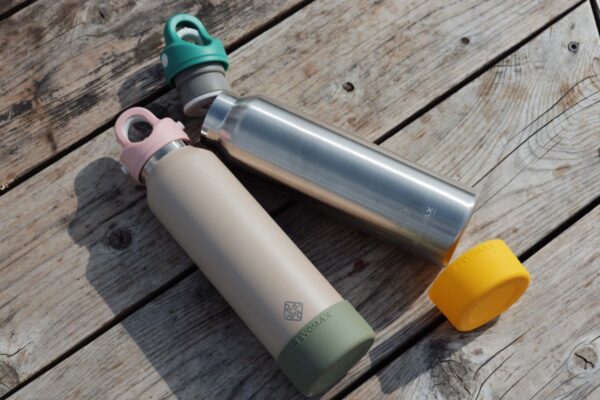 登山で使える保温ボトルをランドネ編集部がレビュー｜自由にカスタマイズ「レボマックス／バイユーカスタマイズ16oz」