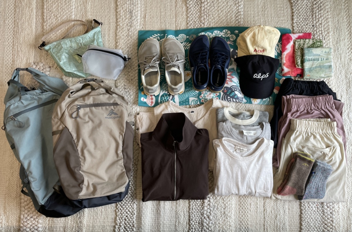 ハンガー15本でやりくり！少ないウエアをとことん着回す、ランドネ編集長の買い物ルール