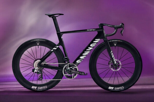 キャニオン新型Endurace発表 パヴェを制する極限のエアロ・エンデュランスレーサー「CFR」登場｜CANYON