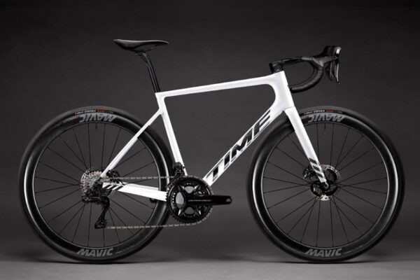 タイム伝説のベストセラー「新型フルイディティ」が新時代のエンデュランスロードとして復活！｜TIME