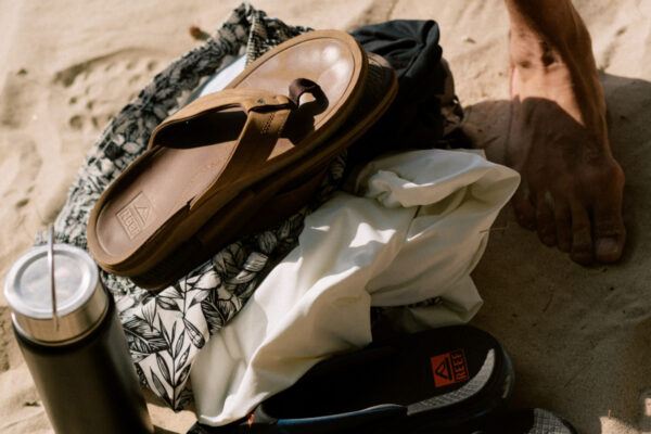 境界線をなくす自由の足跡。サンディエゴ生まれの「REEF」が提示する、2026年春夏の新たな潮流