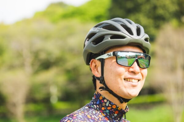 カブト FALUX　ハイエンドの通気性とフィット感を継承した軽量ミドルレーシングヘルメット｜Kabuto