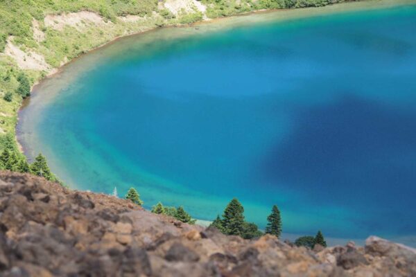 心もお腹も満たされる避暑HIKE。青い瞳とまろやか玉子湯で癒しの女子ふたり旅