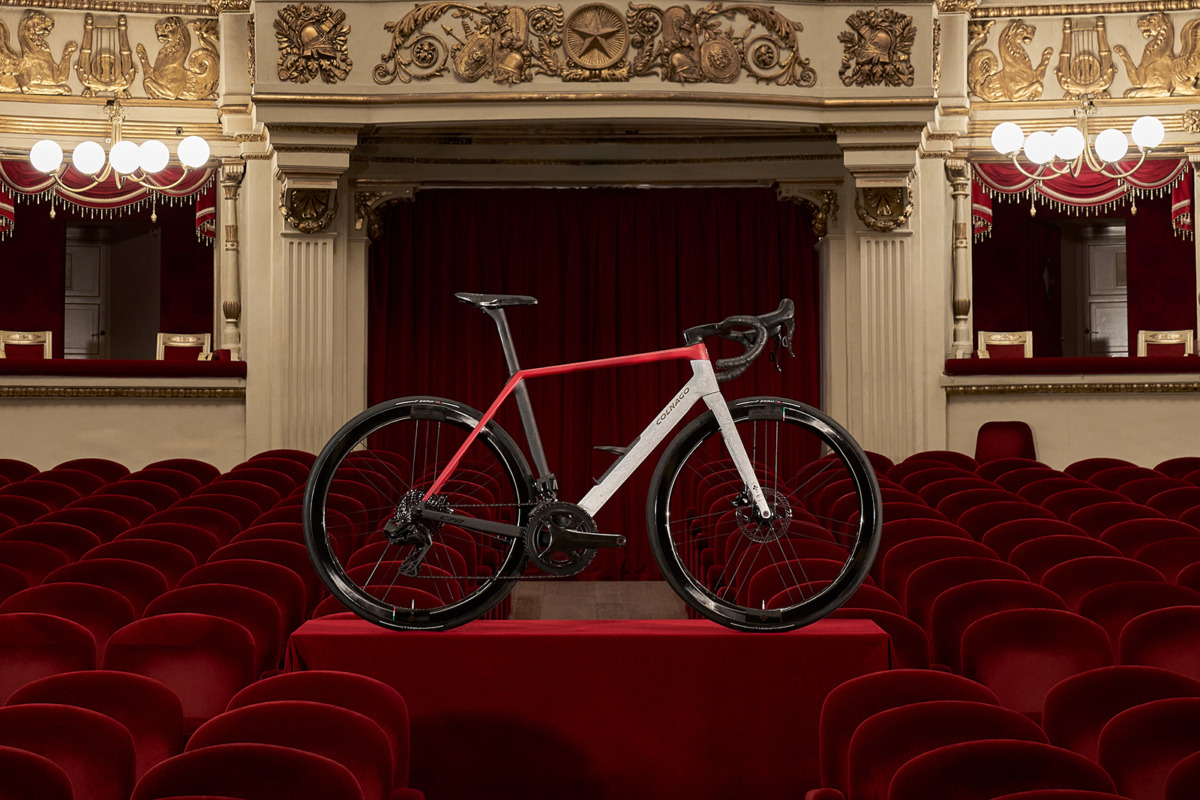 コルナゴがミラノ・スカラ座の美学を纏うCシリーズ限定モデル「C72 La Scala」を発表｜COLNAGO