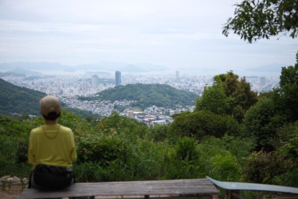 五葉山／長峰山／御在所岳／犬返し～石ヶ山丈｜アウトドアショップに聞く全国フィールド情報｜PEAKS 2026年7月号