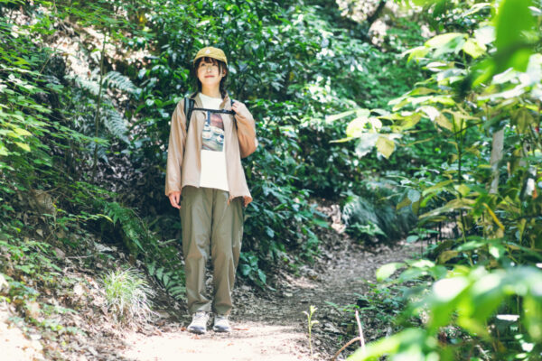 山歩きからふもとの町歩きへ。山旅写真ロングスリーブTシャツ、着回しコーディネート！