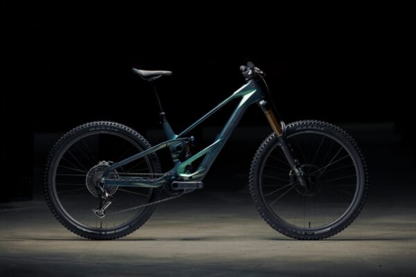 DJIのAvinoxを搭載、オルベアの新型フルパワーeMTB「Wild LT」が日本上陸｜ORBEA