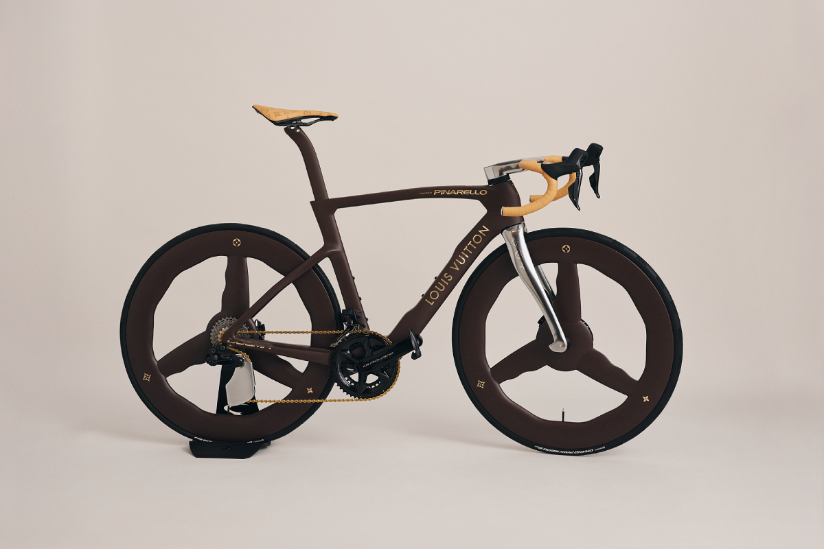 ピナレロ×ルイ・ヴィトンの究極コラボ。ファレル・ウィリアムスが手掛けた特別なDOGMA Fが登場