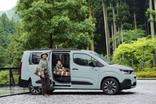 車中泊をしながら山の頂へ。シトロエン・ベルランゴと歩む、親子ふたりアウトドア旅