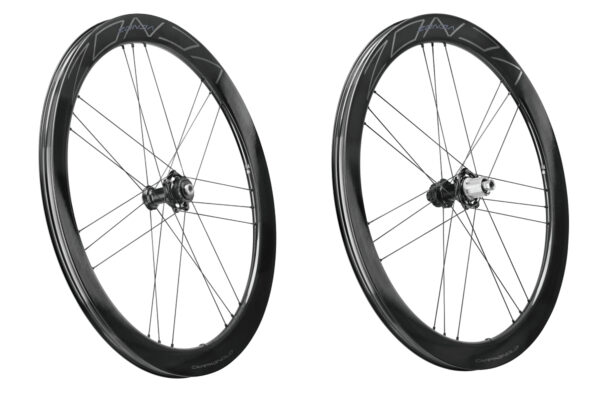 カンパニョーロの名作ゾンダがカーボン化！オンもオフも走破する新世代オールロードホイール誕生｜Campagnolo