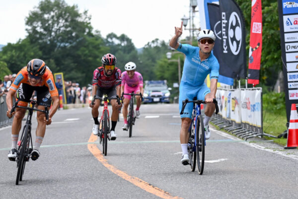 初開催の大町温泉郷ロードレースで風間翔眞がJPT初優勝　白川、武山とのスプリントを制す
