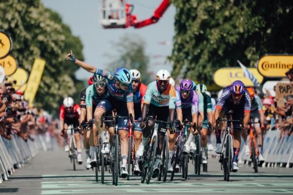 ティム・メルリールが2連勝　総合勢に変動なくポガチャルがマイヨ・ジョーヌ｜ツール・ド・フランス2026