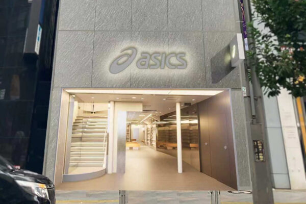 アシックス、新宿三丁目に日本2店舗目のフラッグシップストアを7月31日オープン。刺繍カスタマイズサービスも