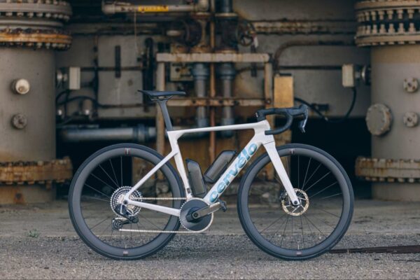 サーヴェロ新型SOLOIST登場─前作比8.6W削減＆267g軽量化したオールラウンダー｜Cervélo