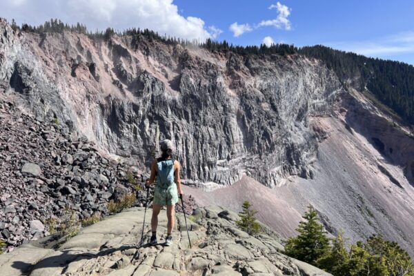 森を抜け、火と氷の湖へ。バンクーバーから日帰りで歩くガリバルディ・レイク【WILD & LOCAL / CANADA #1】