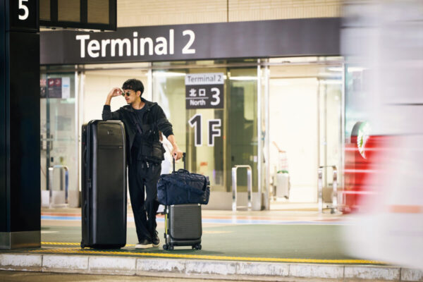 ゴルフのある週末はバッグ選びから 旅する大人のゴルフバッグ完全ガイド