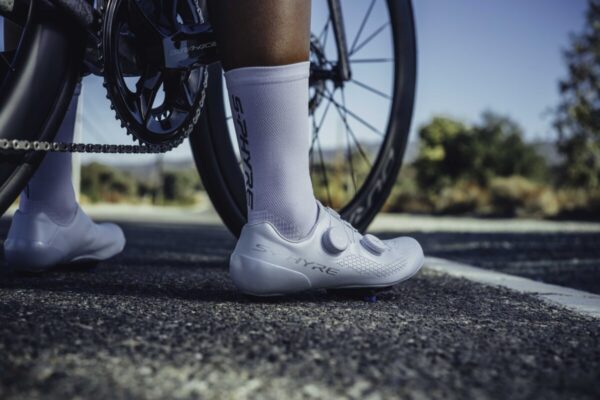 シマノ 新ラスト「ダイナラスト2.0」採用のロードシューズ　S-PHYRE RC910＆RC810登場｜SHIMANO