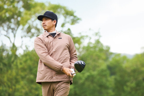 【Men’s】ミズノ新作ゴルフウェアで秋冬を快適に。ネクスライトエアで動きやすく暖かい